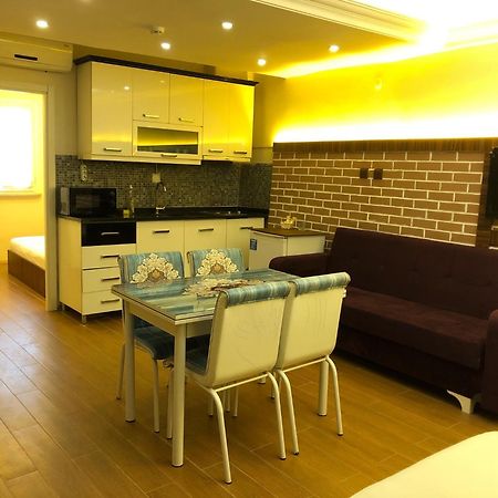Rose Mansion By Otantik Suites Istanbul Bagian luar foto
