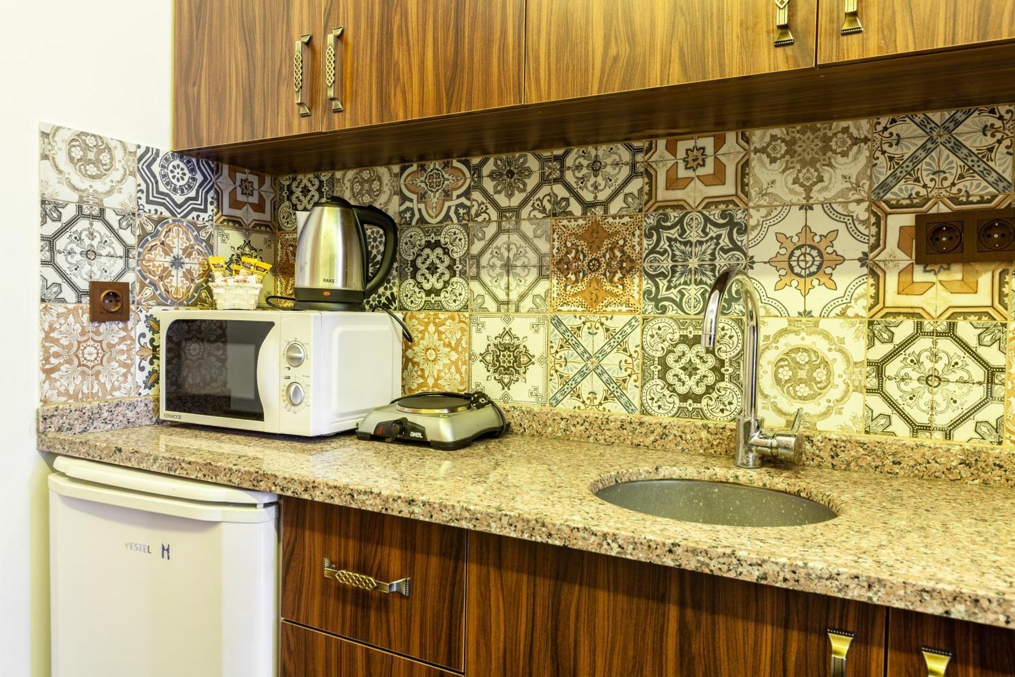 Rose Mansion By Otantik Suites Istanbul Bagian luar foto