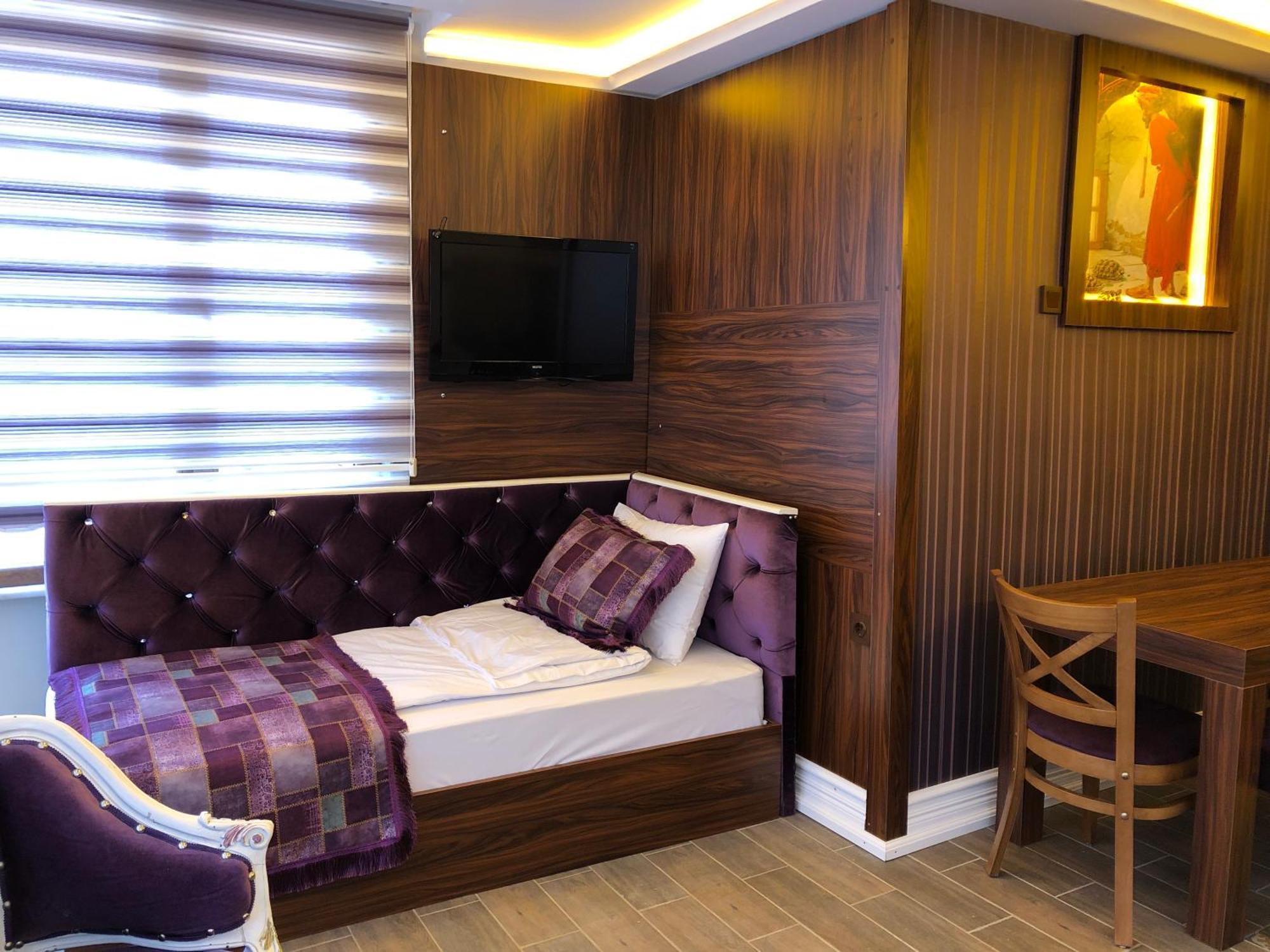 Rose Mansion By Otantik Suites Istanbul Bagian luar foto