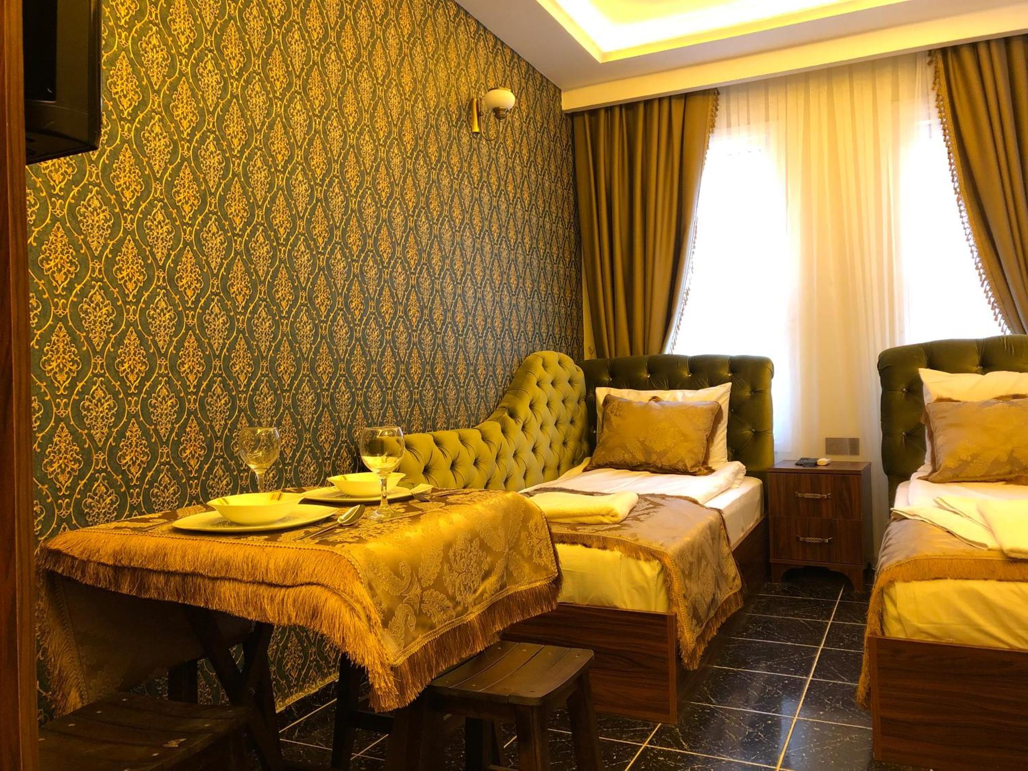 Rose Mansion By Otantik Suites Istanbul Bagian luar foto